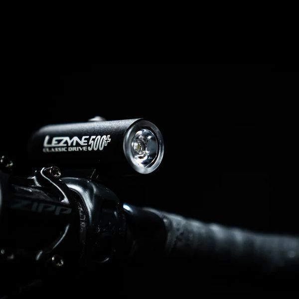 Фонарь Lezyne CLASSIC DRIVE 500+ FRONT Черный матовый 4710582 551772 фото